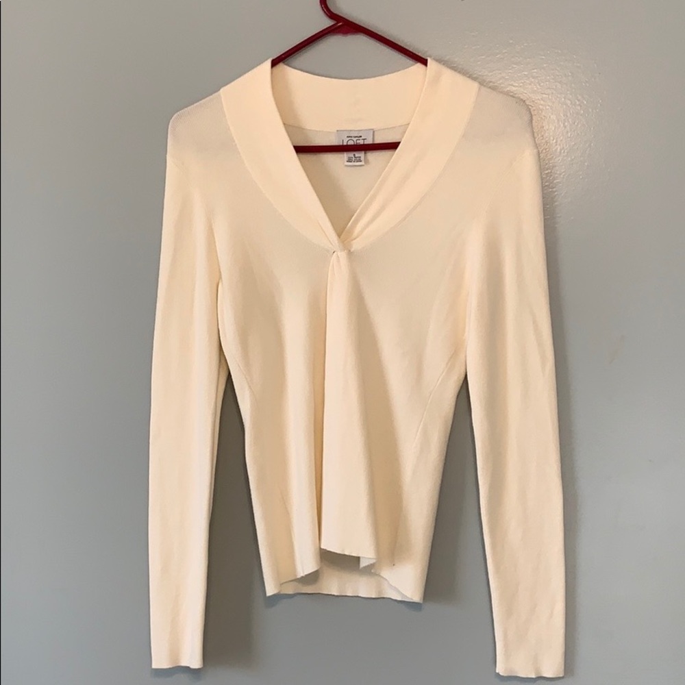 Ann Taylor LOFT Cream White V Neck